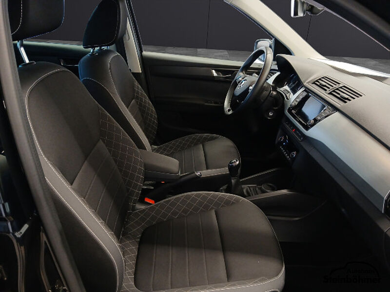 SKODA Fabia Combi Ambition1.0 TSI SmartLink RearView