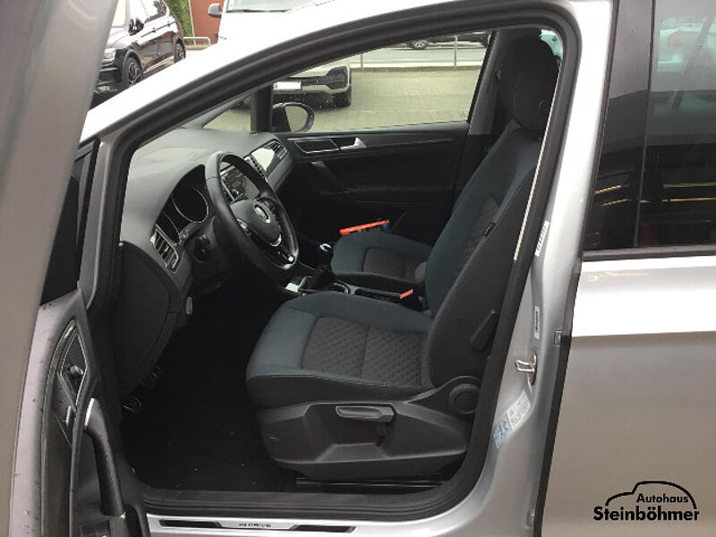 Volkswagen Golf Sportsvan IQ. Drive 1.5TSI NAV ACC SHZ