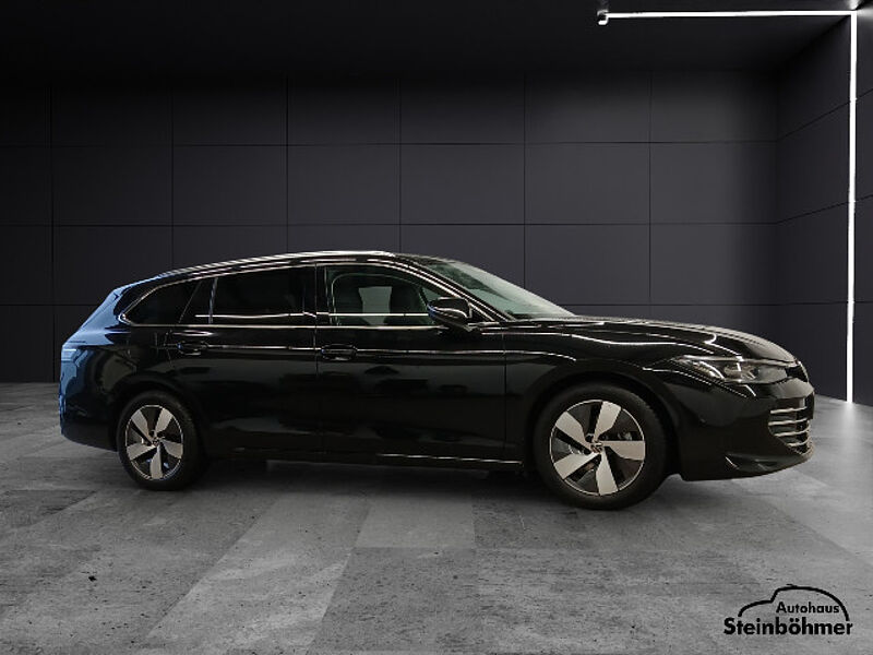 Volkswagen Passat Elegance 2.0TDI DSG IQ. Light NAV AHK