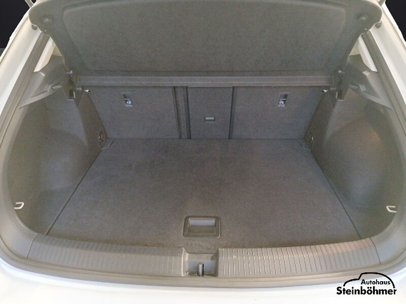 Volkswagen T-Roc Life 1.0TSI Navi LED SHZ AppCon