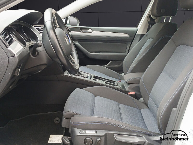 Volkswagen Passat Variant GTE DSG Navi LED Kamera ACC SHZ