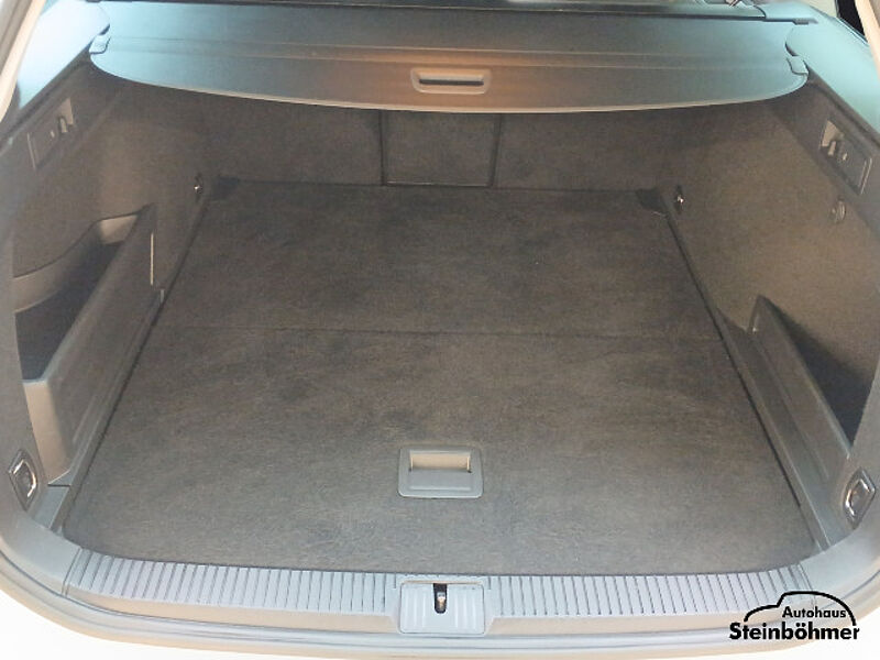 Volkswagen Passat Variant GTE DSG Navi LED Kamera ACC SHZ