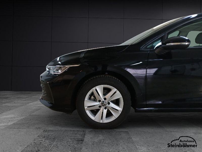 Volkswagen Golf Life 1.5TSI Facelift Navi AHK LED Sitzhzg.