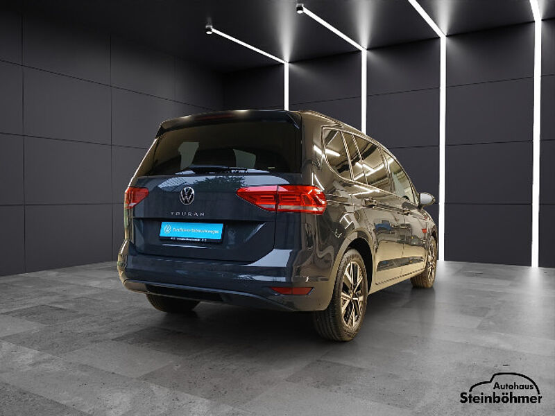 Volkswagen Touran Comfortline 1.5TSI Navi AHK 17 Zoll