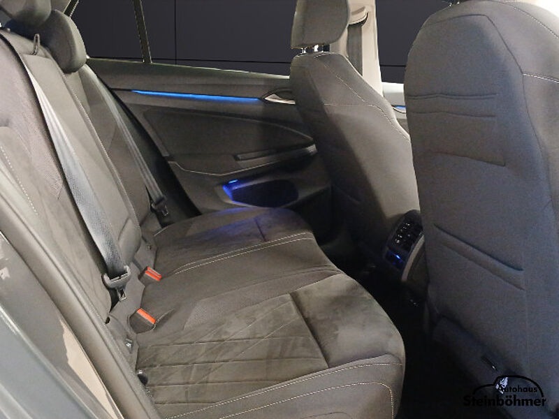 Volkswagen Golf Style 2.0TDI DSG Navi LED 18Zoll Sport ACC