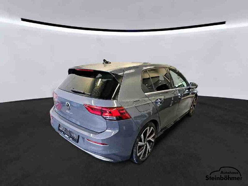 Volkswagen Golf Style 2.0TDI DSG Navi LED 18Zoll Sport ACC