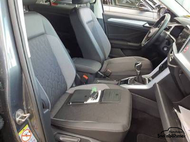 Volkswagen T-Roc GOAL 1.0TSI LED NAV SHZ ACC SideAssist