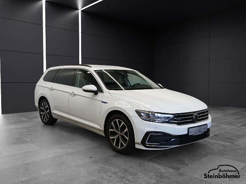 Volkswagen Passat Variant GTE 1.4TSI DSG LED NAV ACC SHZ