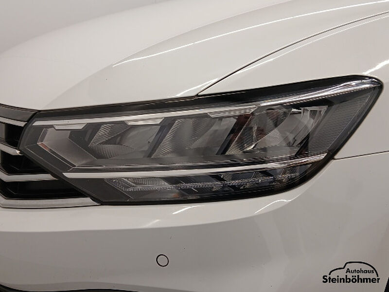 Volkswagen Passat Variant GTE 1.4TSI DSG LED NAV ACC SHZ