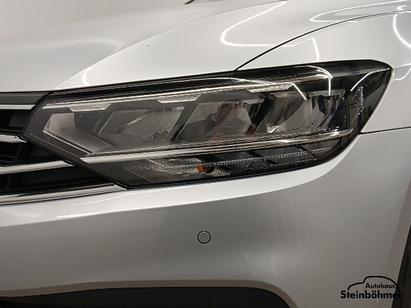 Volkswagen Passat Variant 2.0TDI DSG LED NAV SHZ ACC