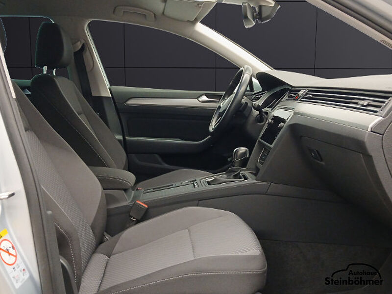 Volkswagen Passat Variant 2.0TDI DSG LED NAV SHZ ACC