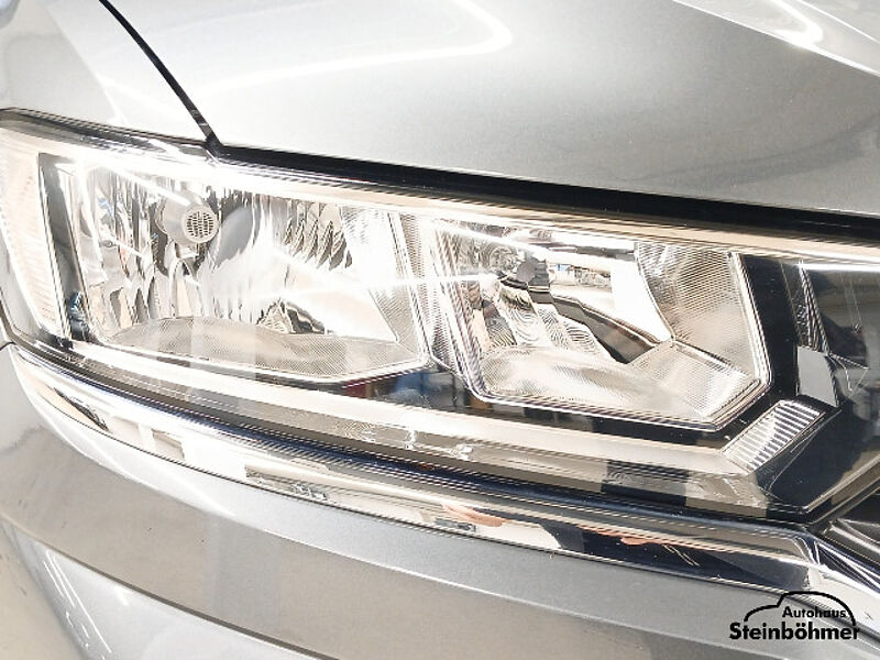 Volkswagen T-Roc Style 2.0TDI DSG Navi AHK Sitzhzg. ACC