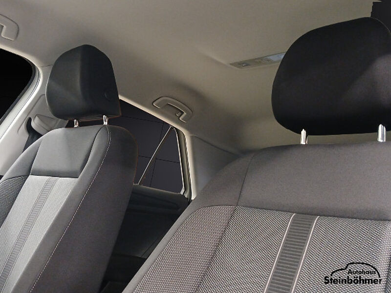 Volkswagen T-Roc Life 1.5TSI DSG Navi AHK LED Sitzhzg.