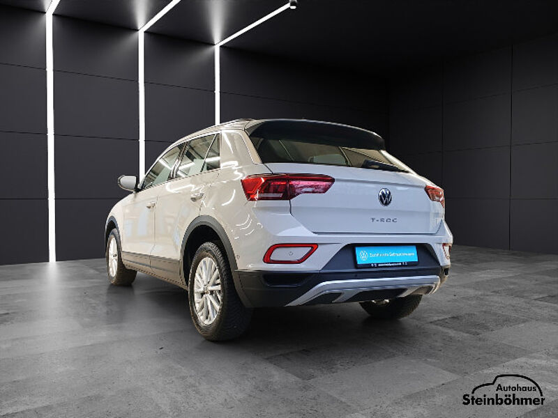 Volkswagen T-Roc Life 1.5TSI DSG Navi AHK LED Sitzhzg.