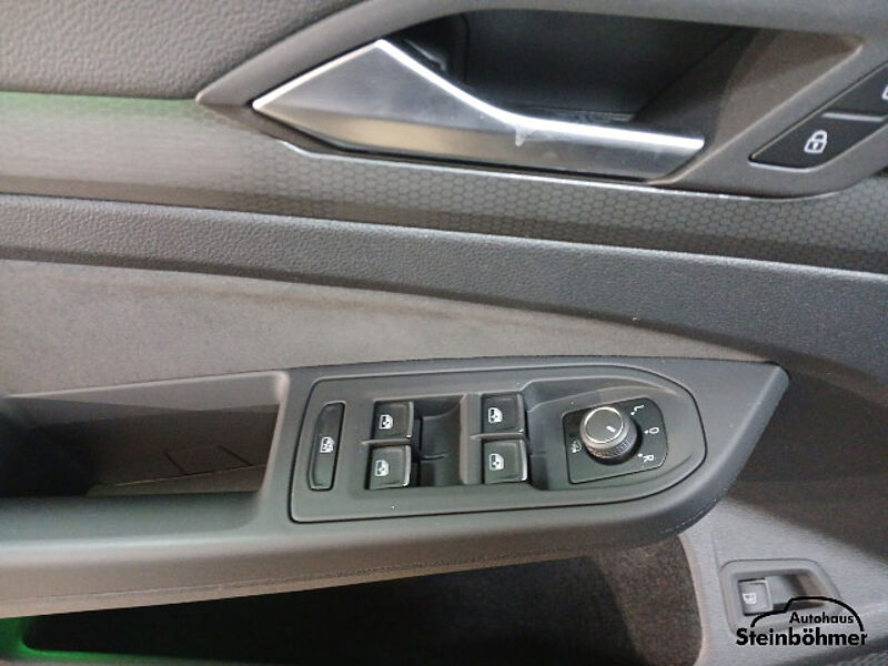 Volkswagen Golf GTE Black Style Navi IQLight DCC ACC 18