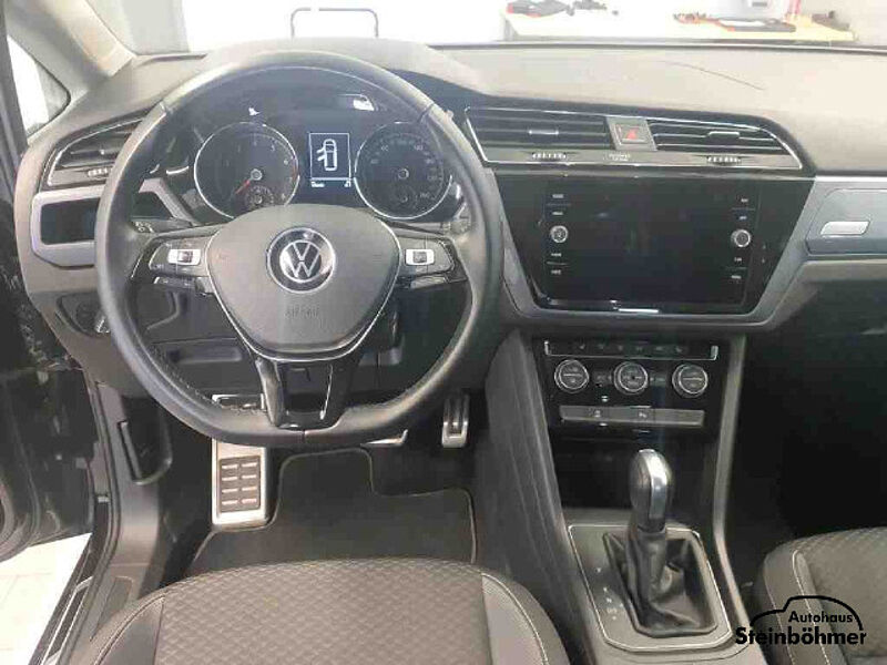 Volkswagen Touran Active 1.5TSI DSG LED NAV AHK ACC SHZ