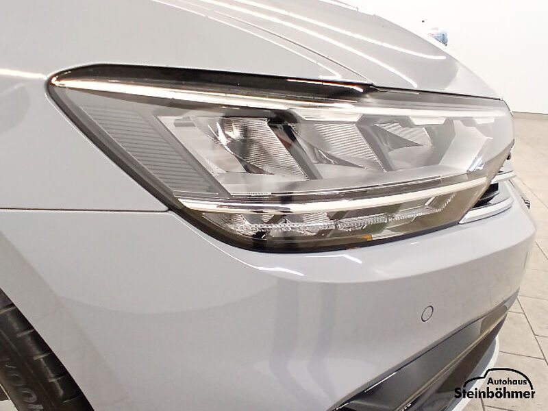 Volkswagen Passat Variant GTE 1.4TSI DSG LED NAV AHK ACC