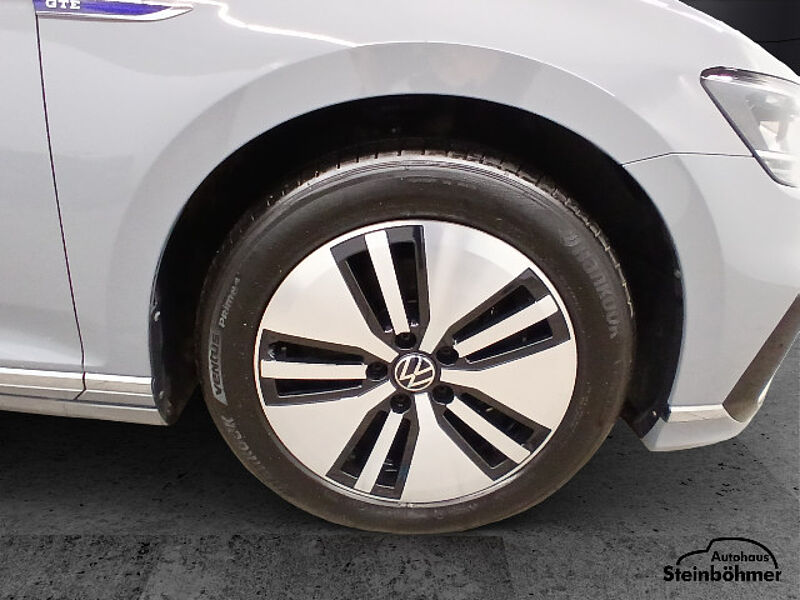 Volkswagen Passat Variant GTE 1.4TSI DSG LED NAV AHK ACC