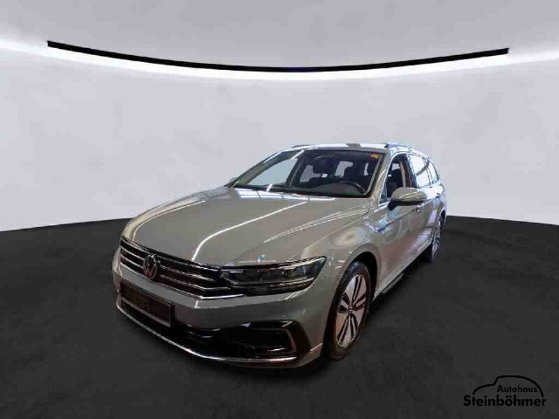 Volkswagen Passat Variant GTE 1.4TSI DSG LED NAV AHK ACC