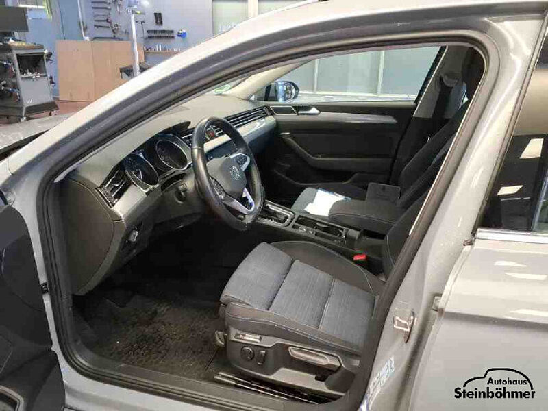 Volkswagen Passat Variant GTE 1.4TSI DSG LED NAV AHK ACC