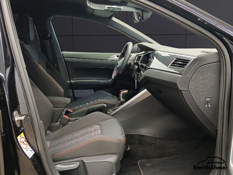 Volkswagen Polo GTI 2.0TSI DSG IQ. Light AppCon ACC SHZ