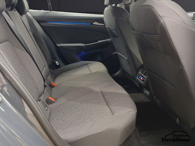 Volkswagen Golf Variant Life 1.5eTSI DSG Navi LED Keyless