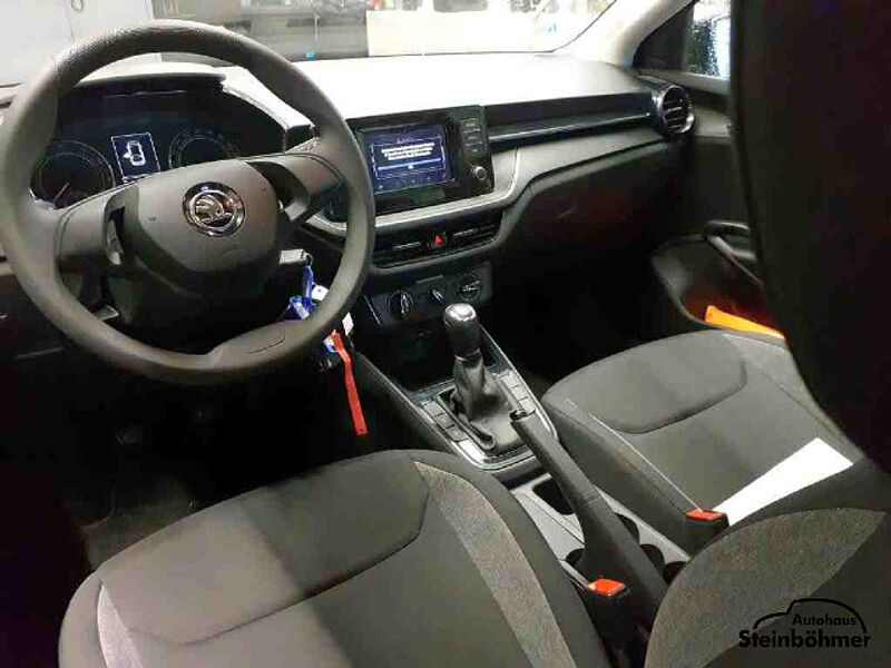 SKODA Fabia Active 1.0MPI LED SmartLink Bluetooth