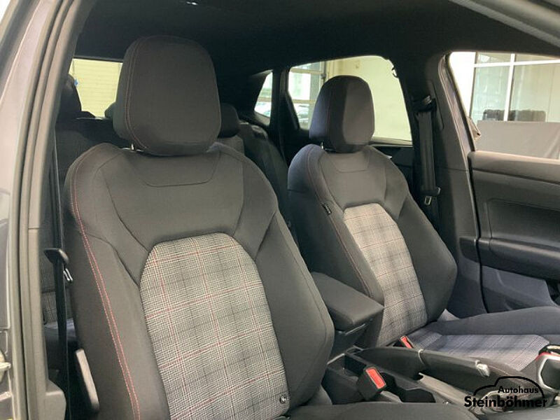 Volkswagen Polo GTI 2.0TSI DSG IQ. Light AppCon ACC SHZ