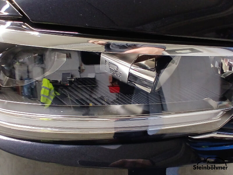 Volkswagen T-Roc R-Line 1.5TSI DSG Navi LED AHK RearView