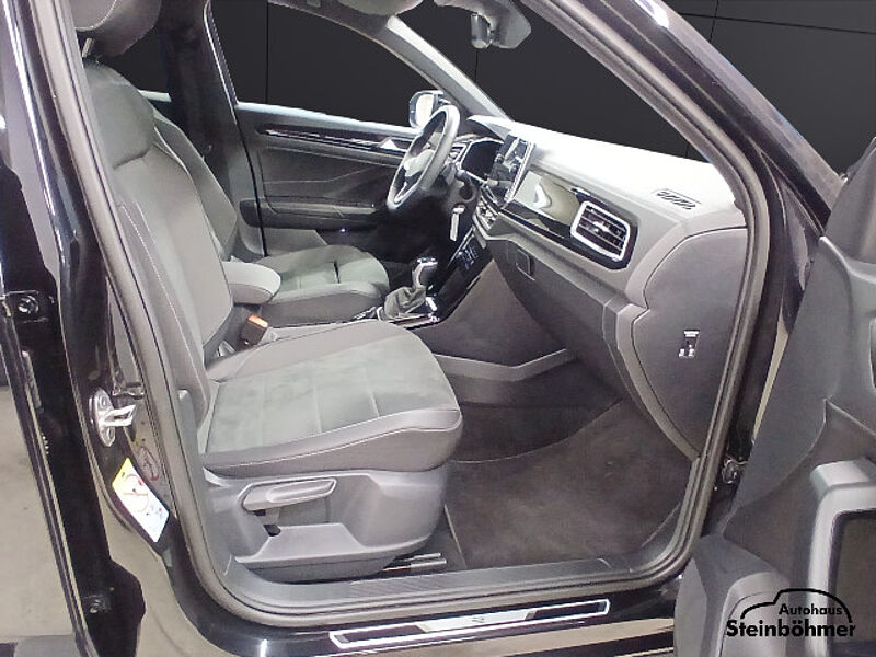 Volkswagen T-Roc R-Line 1.5TSI DSG Navi LED AHK RearView
