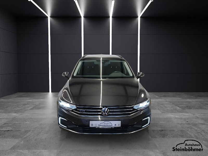 Volkswagen Passat Variant GTE 1.4TSI DSG LED NAV Pro AHK