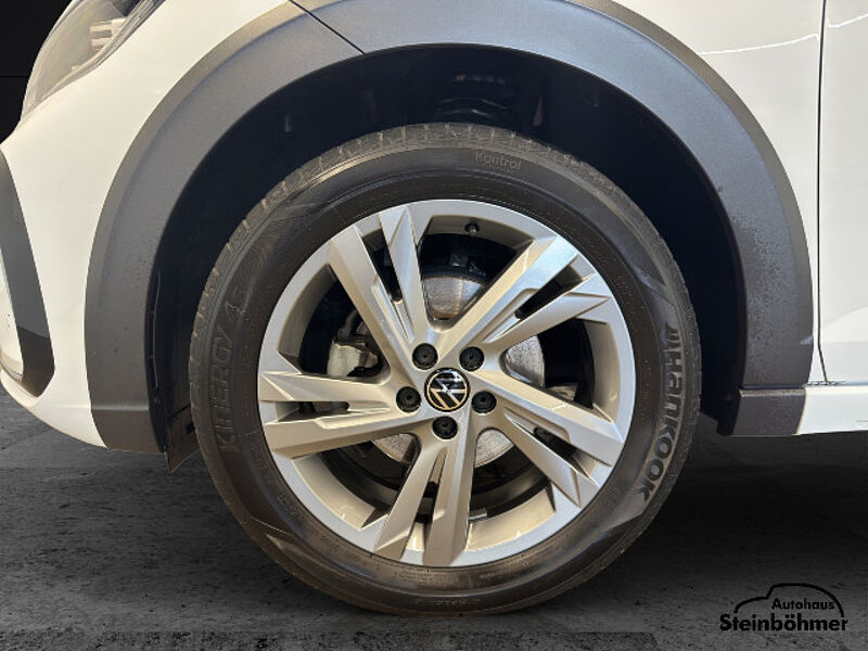 Volkswagen Taigo R-Line 1.0TSI DSG IQ. Light AppCon RearView