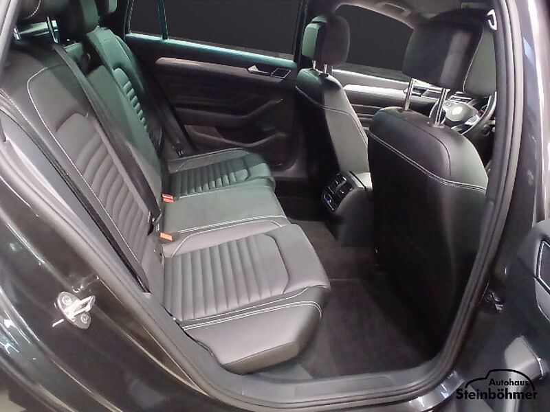Volkswagen Passat Variant GTE AHK Matrix-LED Leder 18Zoll