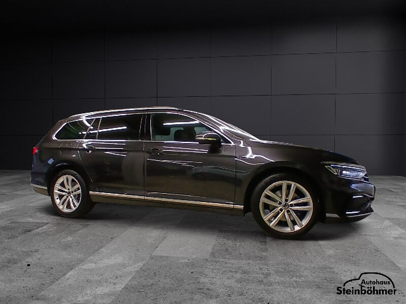 Volkswagen Passat Variant GTE AHK Matrix-LED Leder 18Zoll
