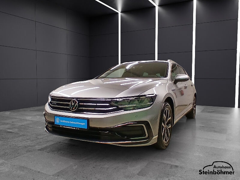 Volkswagen Passat Variant GTE Navi LED RearView