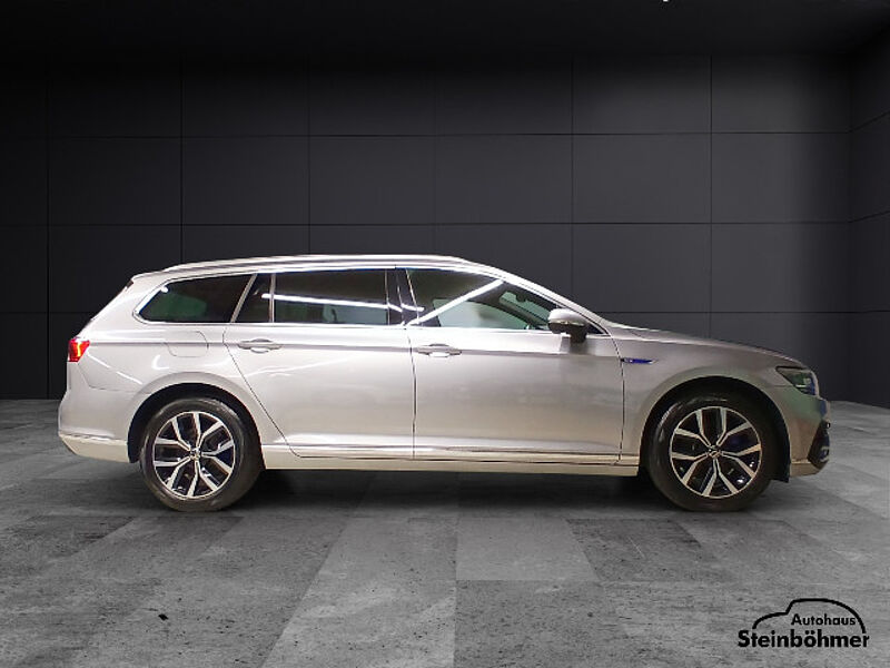 Volkswagen Passat Variant GTE Navi LED RearView