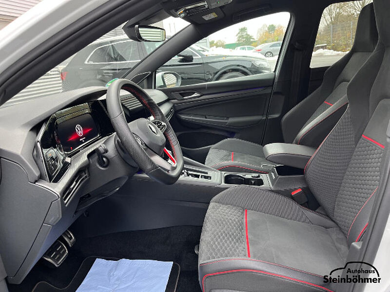 Volkswagen Golf GTI Clubsport PANO Matrix-LED H&K RearView