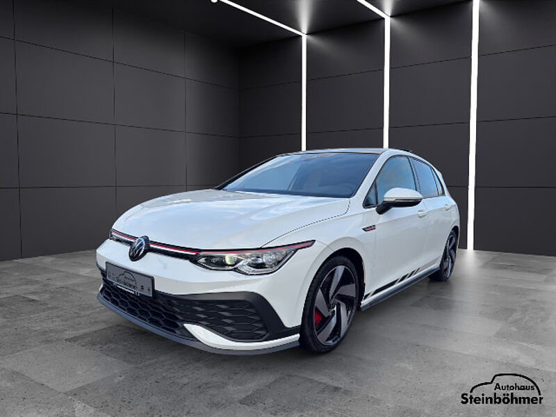 Volkswagen Golf GTI Clubsport PANO Matrix-LED H&K RearView