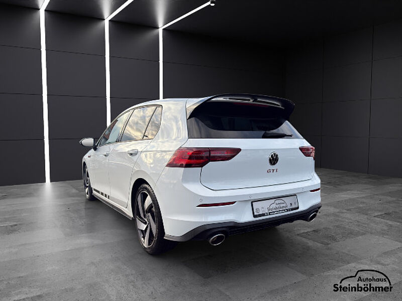 Volkswagen Golf GTI Clubsport PANO Matrix-LED H&K RearView