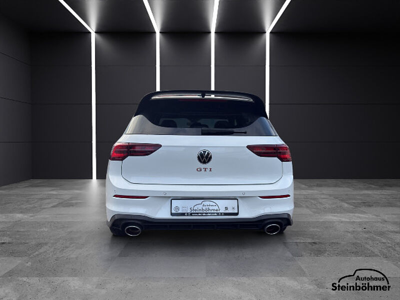 Volkswagen Golf GTI Clubsport PANO Matrix-LED H&K RearView