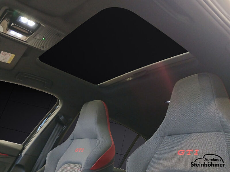 Volkswagen Golf GTI 2.0TSI DSG LED Plus NAV Pano ACC