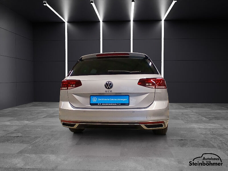 Volkswagen Passat Variant GTE Navi LED AHK RearView
