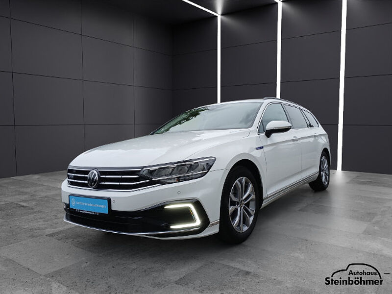 Volkswagen Passat Variant GTE Navi LED AHK Standhzg