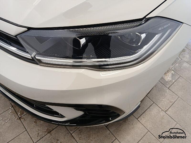 Volkswagen Polo R-Line 1.0TSI DSG IQ. Light NAV RearView