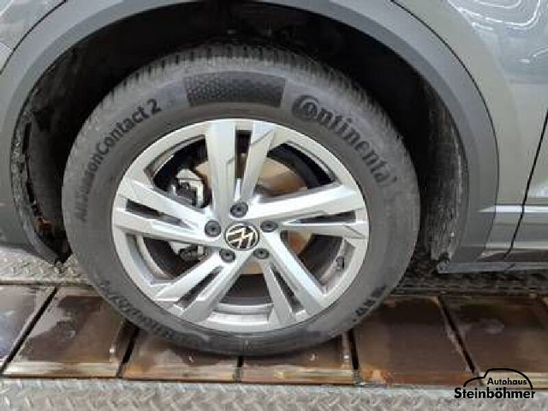Volkswagen T-Roc R-Line 1.5TSI Navi LED-Plus AHK Kamera