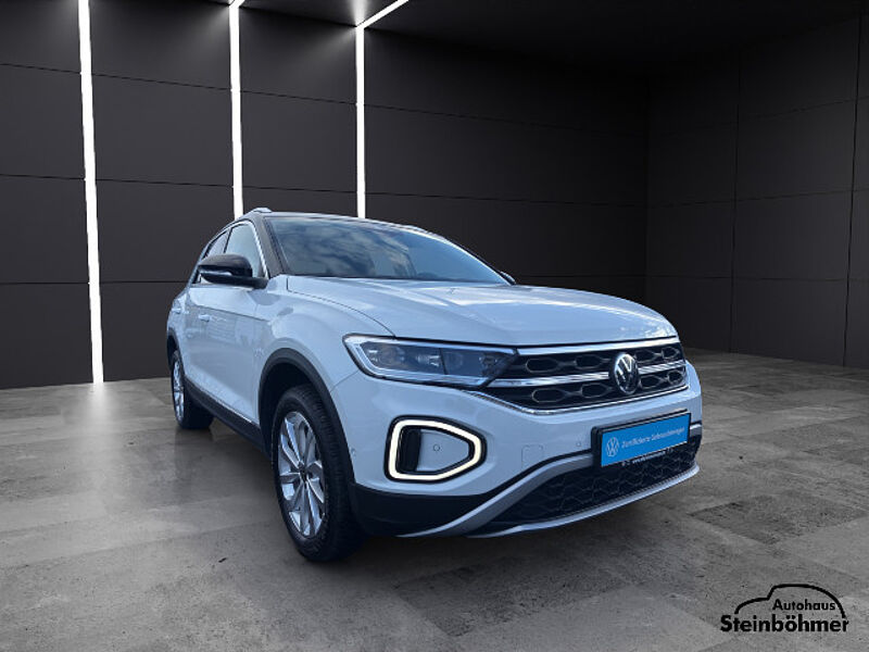 Volkswagen T-ROC Style 1.5TSI DSG Navi LED AHK ACC Sitzhzg.