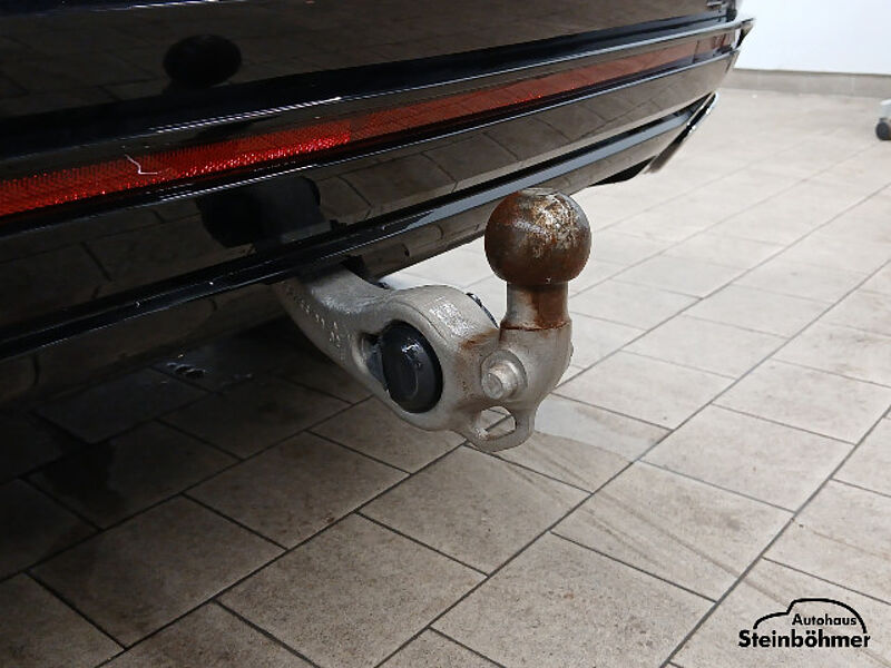 Volkswagen Touareg R-Line BlackStyle 3.0TDI 4M IQ. Light