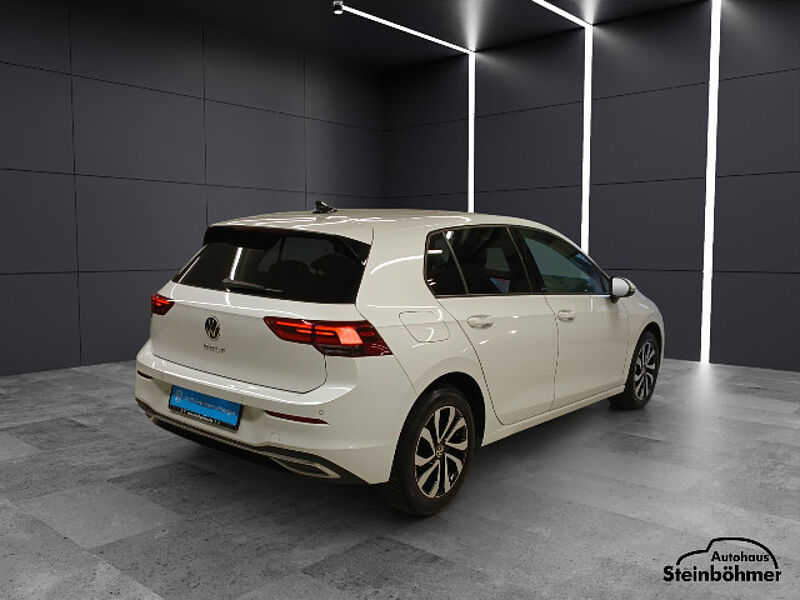 Volkswagen Golf ACTIVE 1.5TSI Navi LED-Plus RearView SHZ