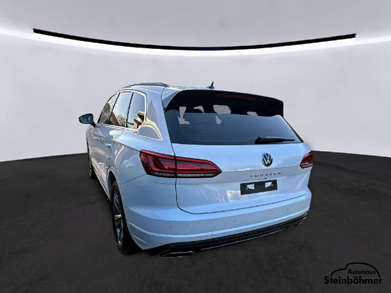 Volkswagen Touareg R-Line Navi AHK Pano Standhzg HUD
