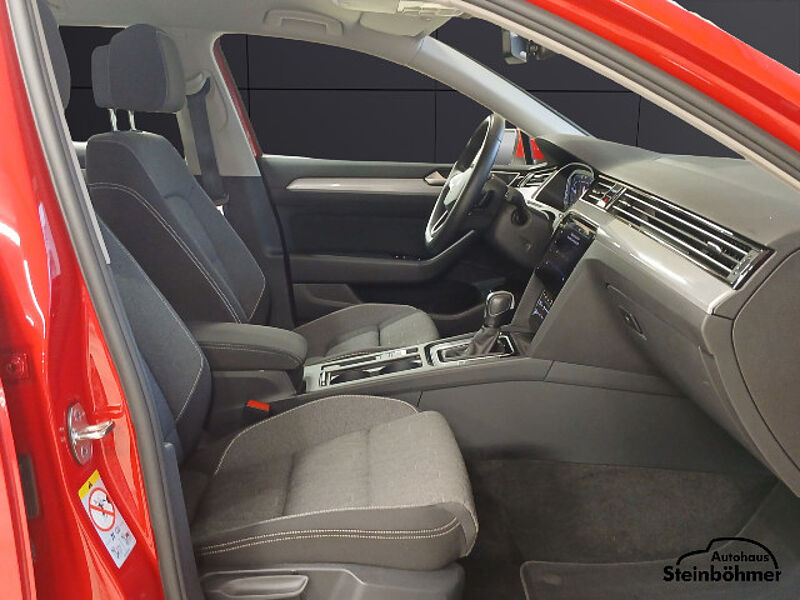 Volkswagen Passat Variant Business 2.0TDI DSG Navi LED
